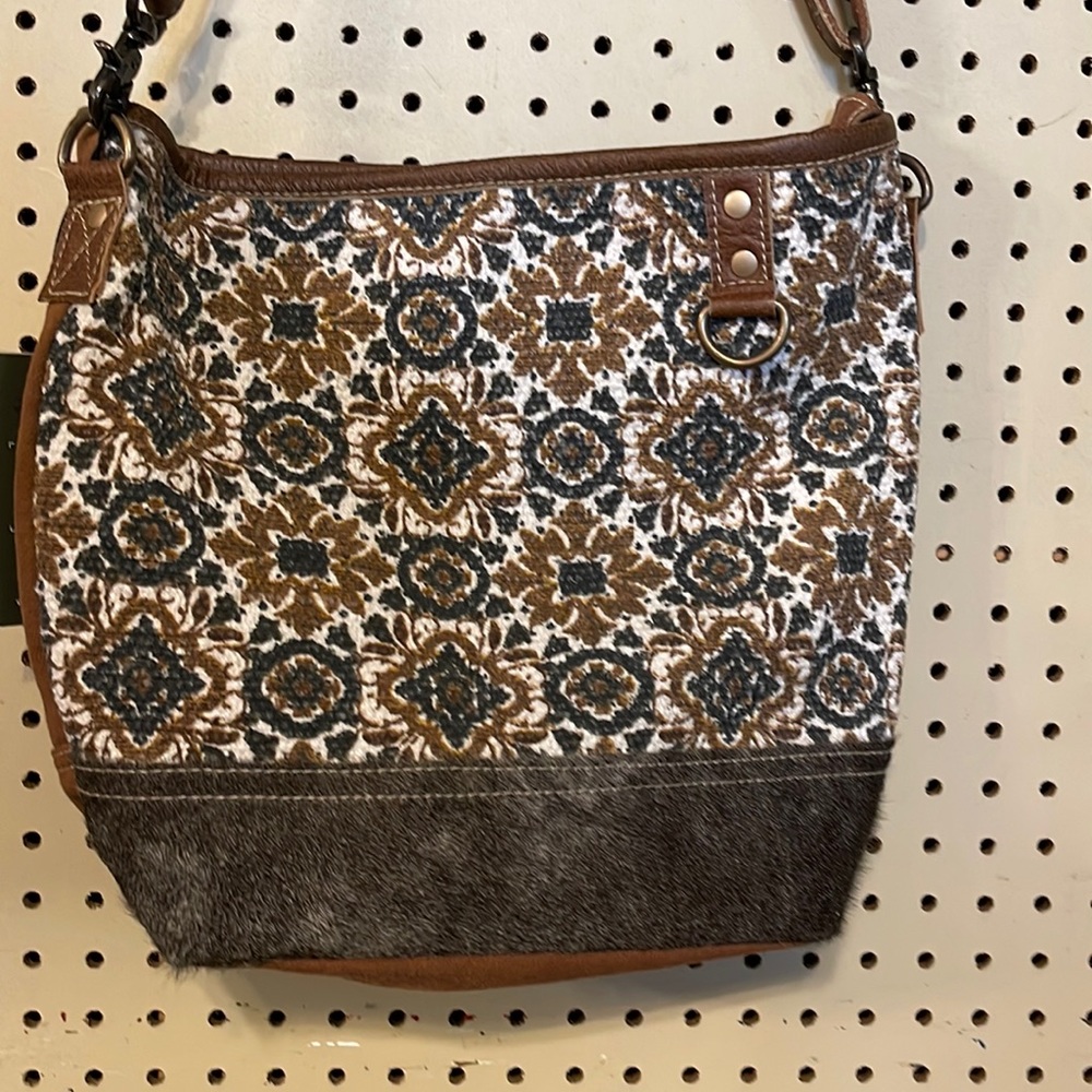 Myra bag